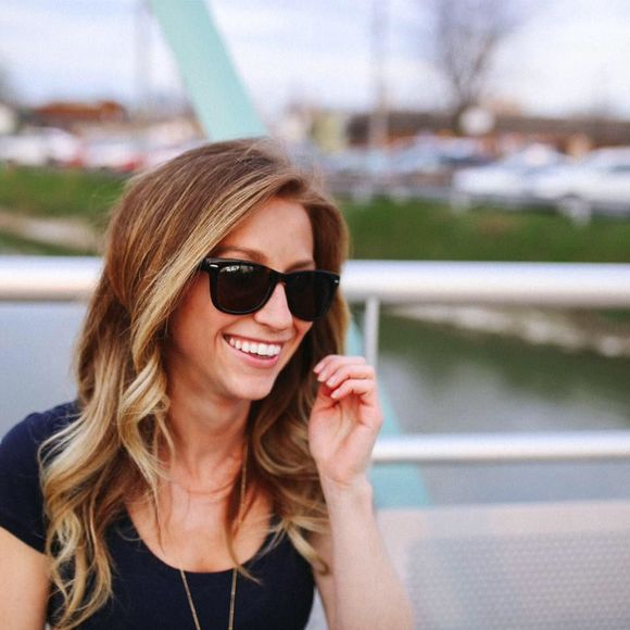 Meet your Posher, Natalie - Picture 1 of 1